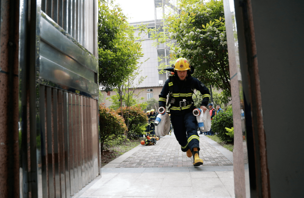 游官网主页-板球巡回赛，塞外闪电队与辽东玄武队读秒扳平，体能对抗拉满！韧性比赛的样板的简单介绍